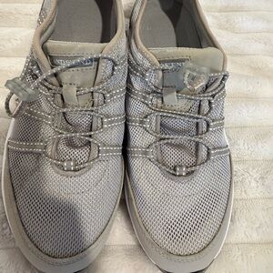 Lands' End Slip-on Ocean Lake Water Shoes Women's Size 8 B Gray Mesh 1374
